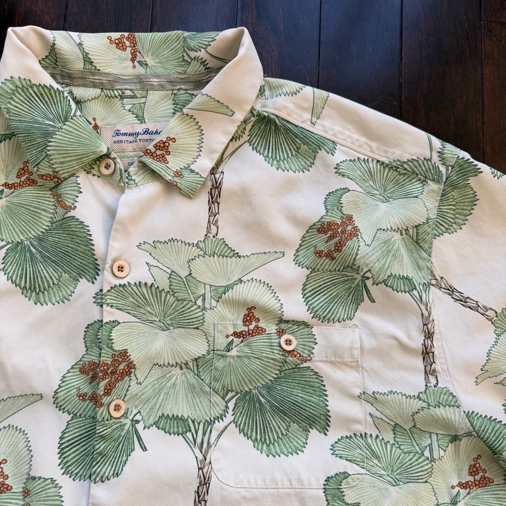Tommy Bahama Silk Tropical Button up Size XXL Original Fit Green Leaf Vacation - Picture 2 of 5